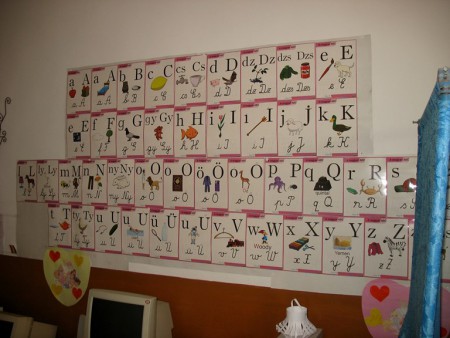 Így írnak Gyantán